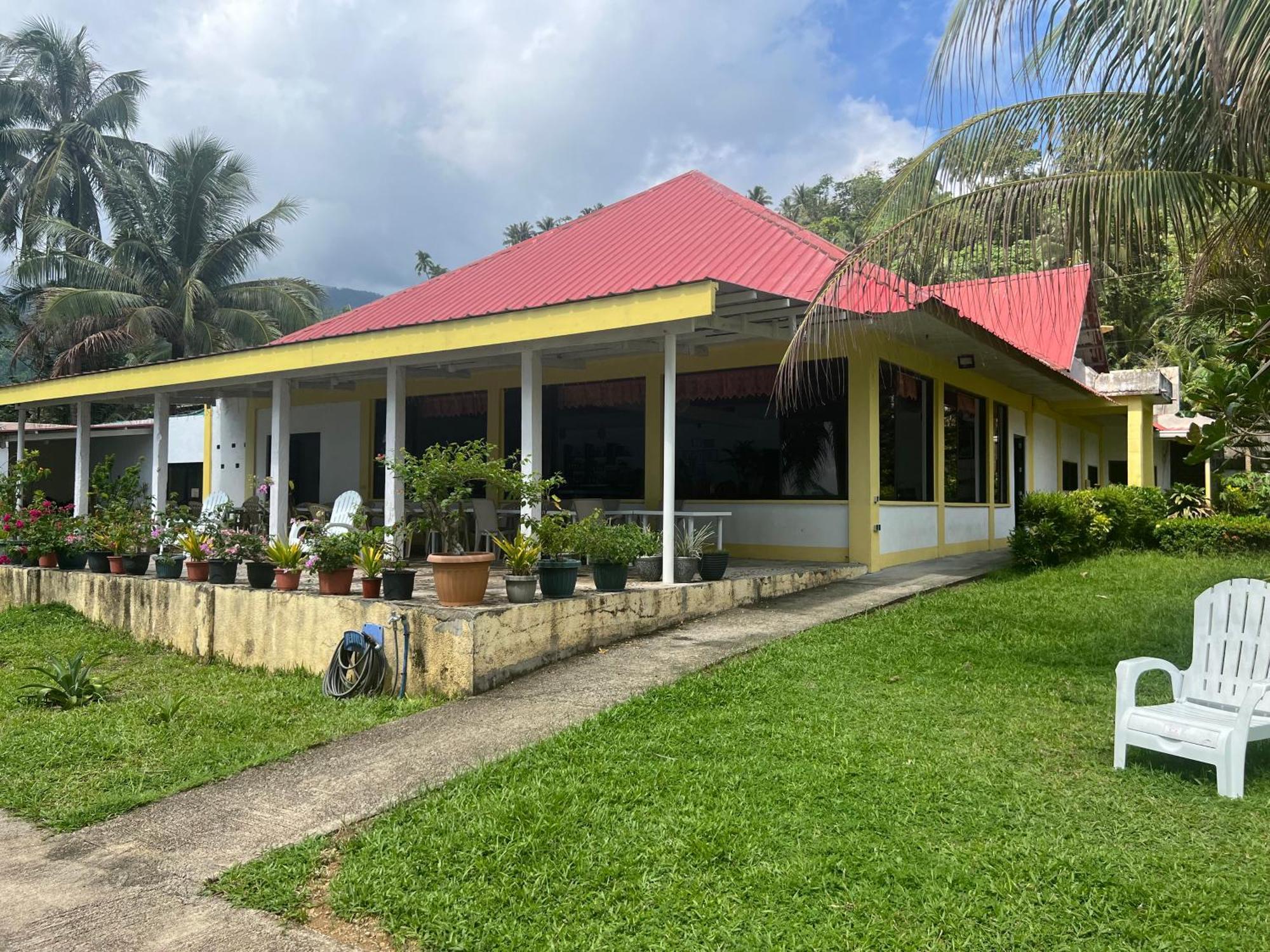 Pintuyan Dive Resort Exterior photo