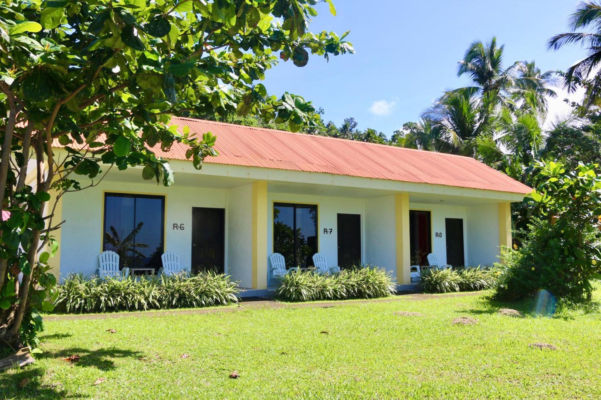 Pintuyan Dive Resort Exterior photo